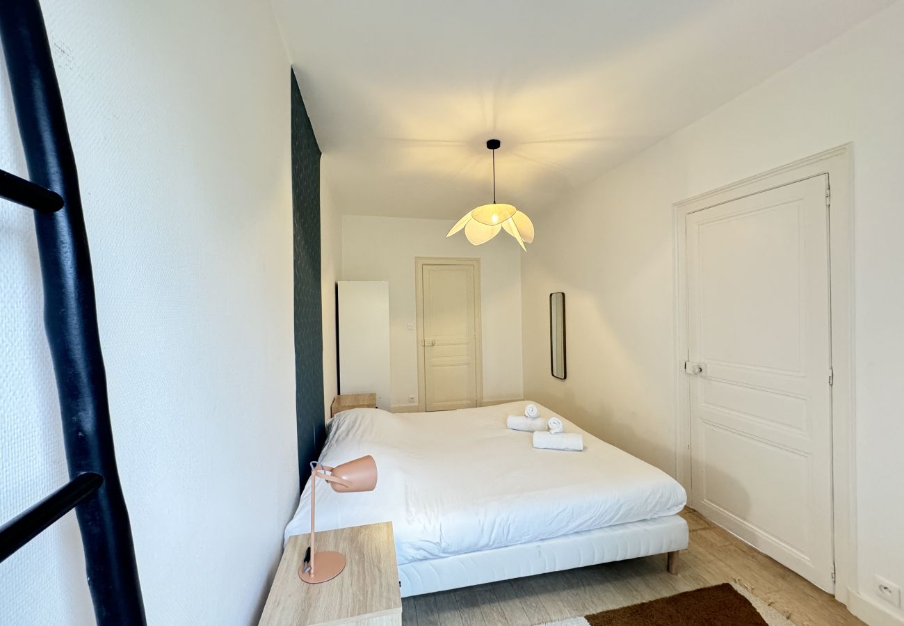 Apartment in Le Mans - Jaurès 2 - Tramway - Gare - Centre - 5p