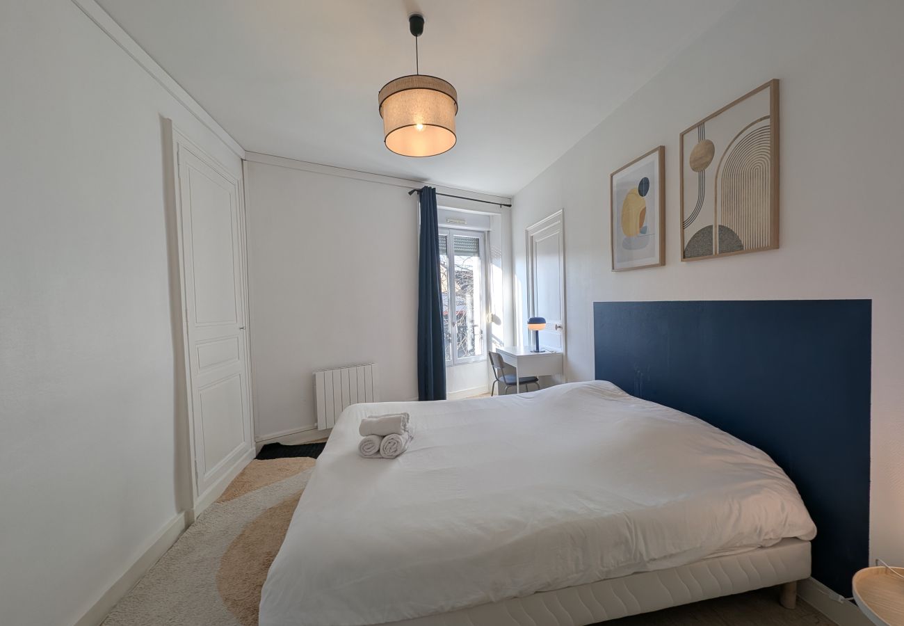 Apartment in Le Mans - Jaurès 2 - Tramway - Gare - Centre - 5p