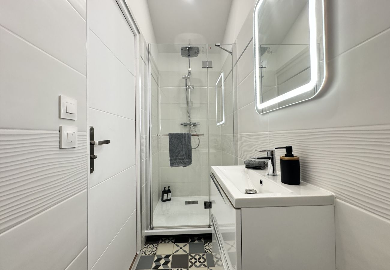 Shower room, shower, vanity unit, wc