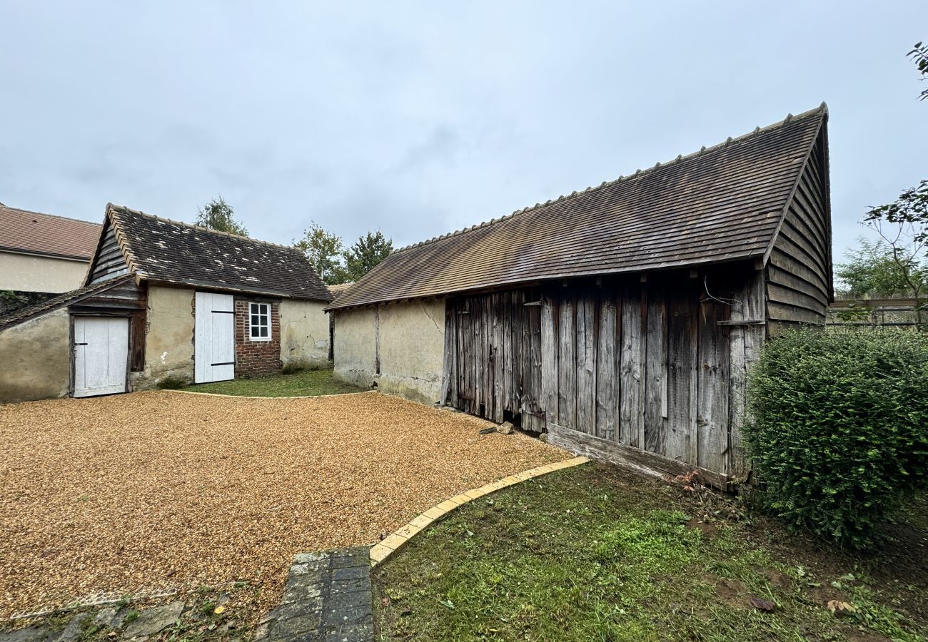 House in Yvré-l´Evêque - L'Équestre - Pôle Européen du cheval  - Parking