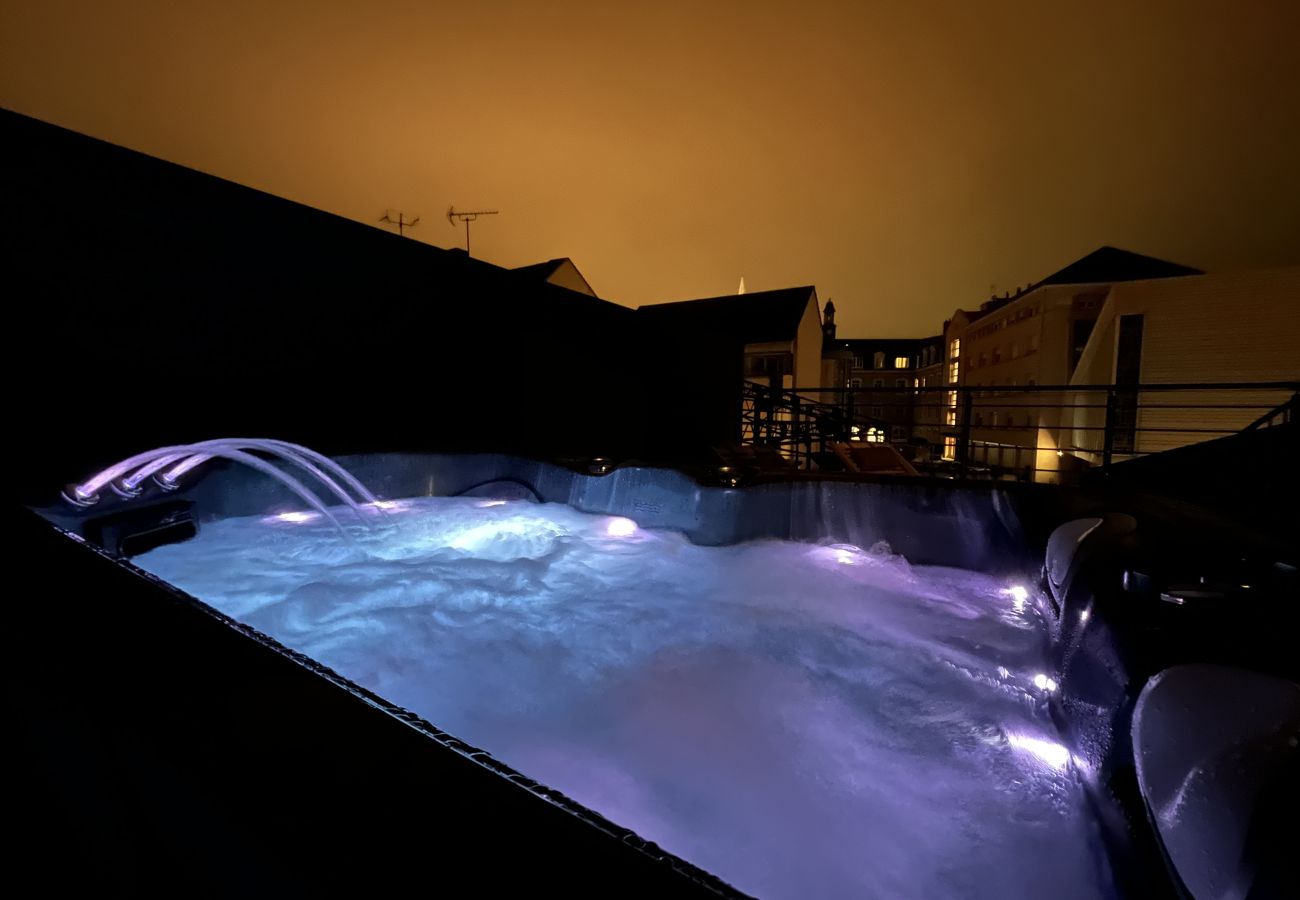 Studio in Le Mans - Love In The Sky - Jacuzzi - Centre - 2 pers