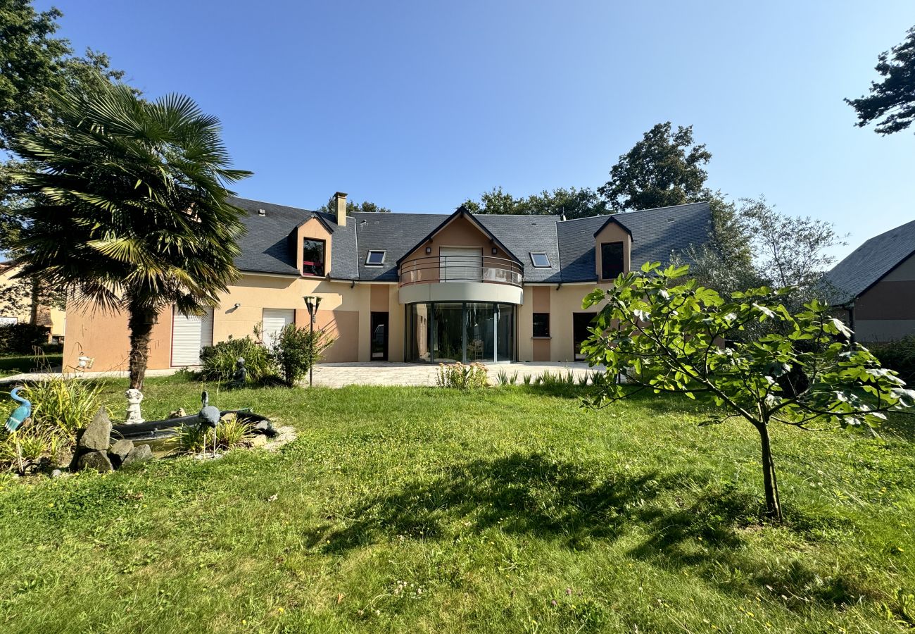 Villa in Arnage - Villa Nausicäa - Piscine - Jardin - 15 p